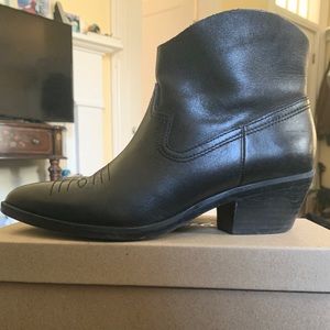 Treasure & Bond western black leather booties